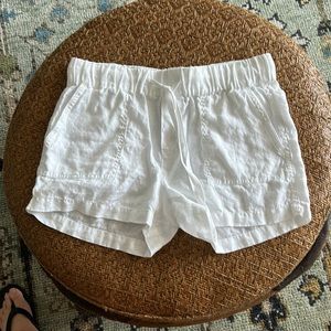 White linen drawstring shorts EUC 😎